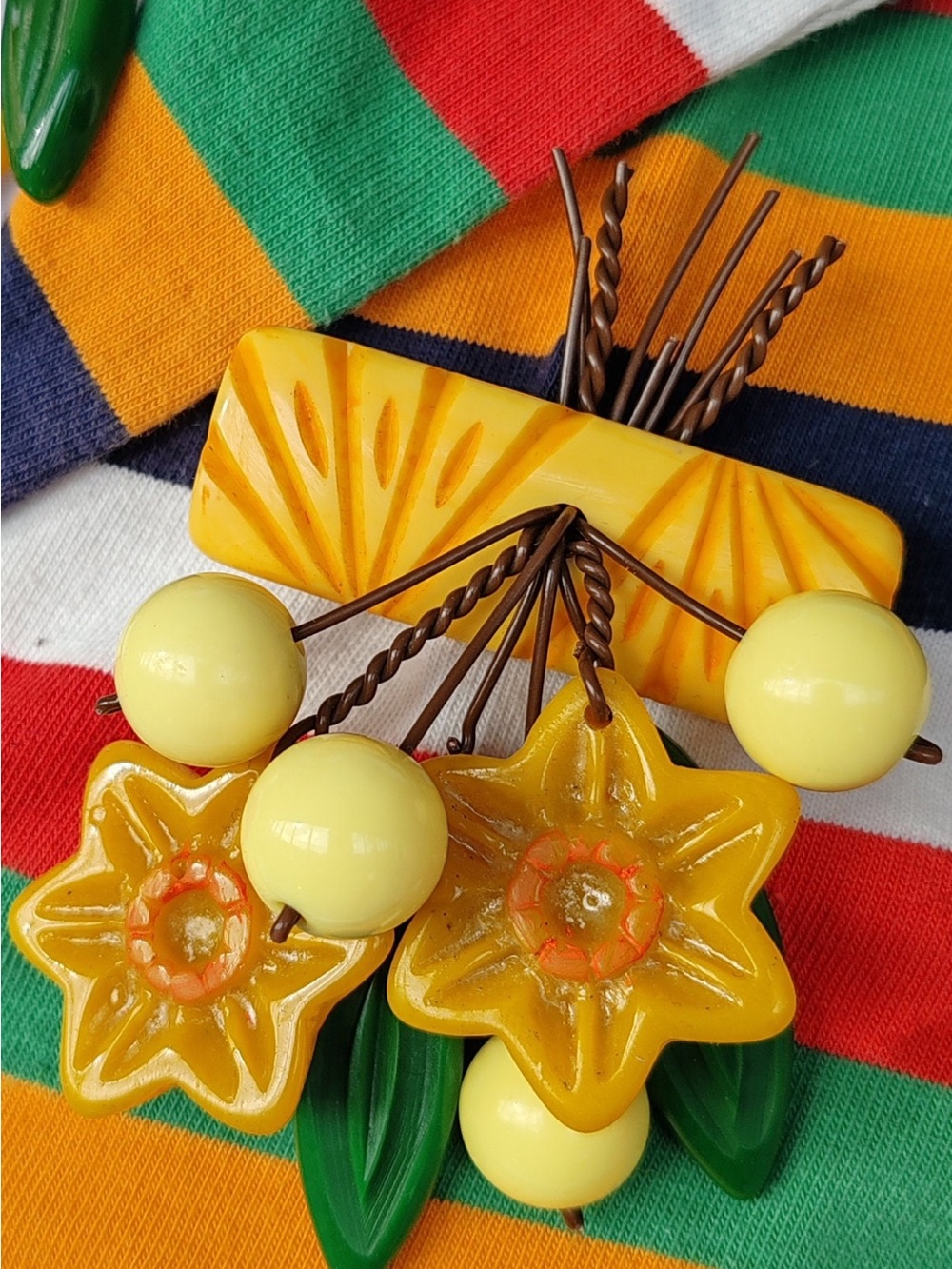 Daffodil Brooch - Vintage Reproduction - Women's Jewelry